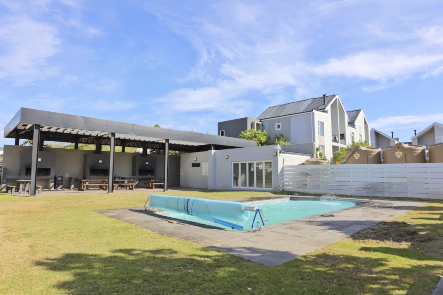2 Bedroom Property for Sale in Burgundy Estate Western Cape